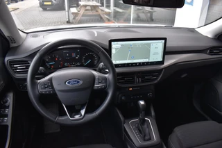 Ford Focus Wagon 1.0 EcoBoost Hybrid Titanium / 25
