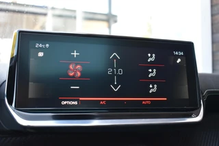 Peugeot 208 1.2GT-LINE nieuwe riem PANODAK LEDER / 35