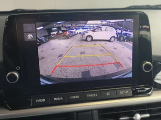Kia Picanto 1.0 DPi DynamicLine uit 2023  Rijklaar + Fabrieksgarantie tot 02-2030 “Sinds 1970 | 5.000+ reviews | Score 9,5 | Service zoals ’t hoort” Henk Jongen Auto's in Helmond,  al 50 jaar service zoals 't hoort! / 17