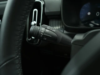 Volvo EX40 SINGLE MOTOR PLUS BLACK EDITION 70 KWH 100% SOH  | Trekhaak | Harman Kardon | Warmtepomp / 33