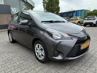 Toyota Yaris 5-DEURS NL-AUTO 1E-EIG DEALER-OND 5-DEURS AIRCO RADIO/CD  TREKHAAK ALL-SEASONS / 7