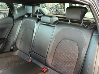 SEAT Leon 1.5 eTSi DSG 150pk FR Bns. Intense KEYLESS/CAMERA/VIRTUAL/18INCH/WINTERPACK / 28