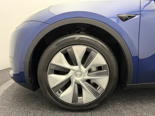 Tesla Model Y RWD 58 kWh SOH 95,1% 170 kw Snellaad | Self-Driving Computer 3 / 18