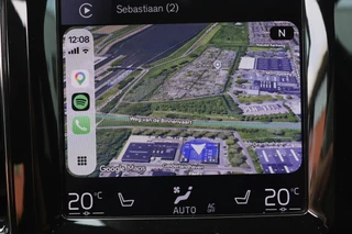 Volvo XC60 2.0 T4 R-Design  LED/Leder/Navi/Camera/CarPlay/Virtual Cockpit/Crc/19" / 18