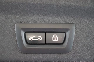 MINI Countryman John Cooper Works ALL4 Chili Automaat  / Navigatiesysteem Plus / Leder / Panoramadak / Harman Kardon / Stoelverwarming / Achteruitrijcamera / 19 Inch / Sportstoelen / Parkeersensoren voor+achter / Climate Control / Head-Up Display / 37