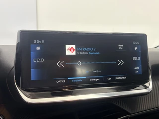 Peugeot 208 1.2 PureTech Allure Pack Navigatie, Carplay, Parkeercamera / 15