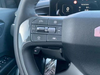 Kia EV9 GT-Line AWD 99.8 kWh | Demo | Stoelverwarming + ventilatie v + a| Navigatie | Schuifdak | Head up display / 17