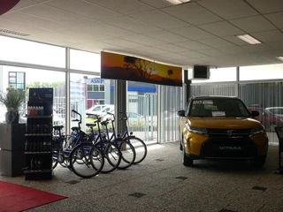 Suzuki Swift 1.2 Style Smart Hybrid / 40