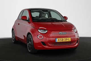 Fiat 500e La Prima 42 kWh Pano Leder Stoelverwarming JBL Camera Apple CarPlay / 2