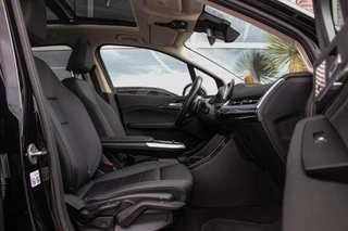BMW 2-serie Active Tourer 230e xDrive Luxury Line | 1e eigenaar | BTW auto | Driving Assistant | Harman Kardon | 360 camera | Panoramadak | Head-up | M-sportstuur | Keyless entry / 15