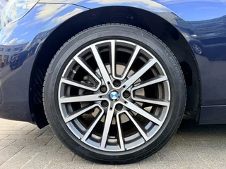 BMW 2 Serie Active Tourer 218i High Executive I Navigatie I Camera I Trekhaak I HUD I LED / 14