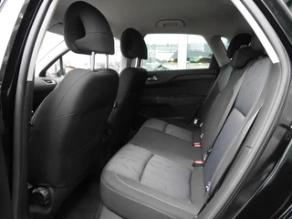 Citroen C4 1.2 PureTech Tendance | 130PK | Navigatie | Climate control | Extra getint glas | Lichtmetalen velgen | Cruise control | Trekhaak | Automatische verlichting | Regensensor | / 10