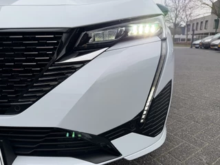 Peugeot 308 SW 180pk Plug-in Hybrid GT (Elektrisch Schuifdak - Elektrische Klep - Leder/Alcantara incl Stoelverwarming/ geheugen - 360gr Camera - Adaptieve Cruise Controle - Parkeersensoren V+A - LED - Keyless Entry) / 55
