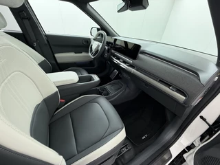 Kia EV3 GT-Line Business Edition 81.4 kWh  - Navigatie - Achteruitrijcamera - Apple & Android Carplay - Nieuw uit voorraad leverbaar / 40