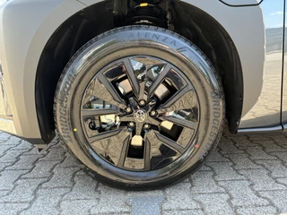 Toyota bZ4X Touring DYNAMIC 75 KWH VOORRAAD VOORDEEL VAN €49.990 VOOR €47.300!!! BLIND-SPOT PARK-SENSOREN STOEL/STUURVERW APPLE/ANDROID 18" LM-VELGEN / 26