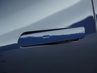 Kia EV5 GT-Line Business Edition 81.4 kWh Demo - Schuif-/Kanteldak - Stoel-/Stuurverwarming - 1200KG Trekgewicht - Apple Carplay/Android Auto - Achteruitrijcamera - - Fabrieksgarantie t/m 02-2033 / 17