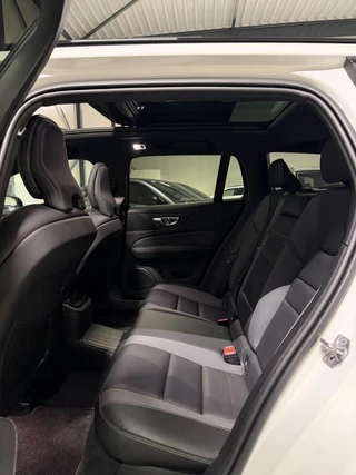 Volvo V60 2.0 T6 Recharge AWD R-Design Pano Leer Camera NAP / 38
