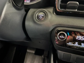 Toyota Yaris 1.5 Hybrid 115 First Edition/ NL auto/ Automaat/ Achteruitrijcamera / 29