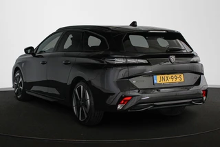 Peugeot e-308 SW GT 54 kWh / 5