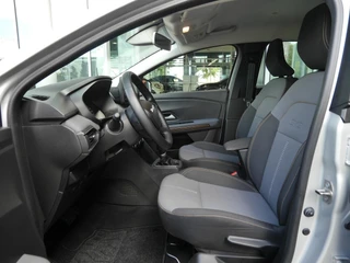 Dacia Sandero Stepway 1.0 TCe 90 Comfort | Automaat | Navigatie | Camera achter | Parkeersensoren voor en achter | Keyless entry en start | Lichtmetalen velgen | Airco | Dakrails | Led verlichting / 9