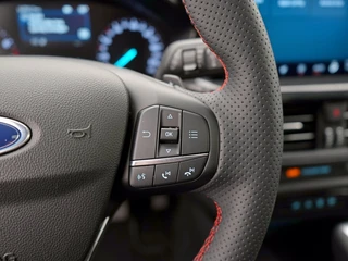 Ford Focus 1.0 Ecoboost automaat ST line X Panoramdak | Afn. Trekhaak | / 23
