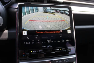 Lexus LBX 1.5 Emotion 2WD / 25