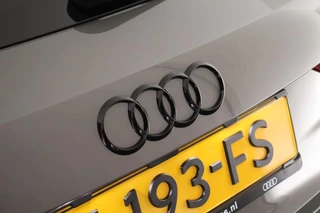 Audi Q3 40 TFSI 190pk quattro edition one Trekhaak Camera Keyless Virtual Cockpit Panoramadak Navigatie S-Line / 53