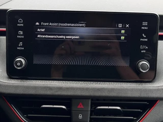 Skoda Kamiq 1.5 TSI 150 PK ACT Sport Business | Camera | Carplay | Stoelverwarming | Climate Control | Automaat / 23