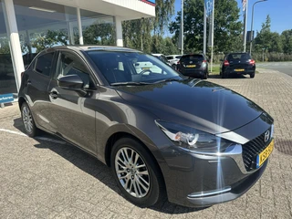 Mazda 2 1.5 Skyactiv-G Luxury  | Leer | Apple/Android | Stoel- en stuurverwarming | PDC | Cruise | ECC | Navi / 8