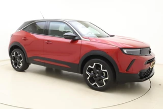 Opel Mokka 1.2 Turbo 130pk Ultimate | Climate Control | Adapt. Cruise control | Navi via Apple Carplay/Android Auto | Alcantara bekleding | Massagefunctie | Zwart dak | 18" Lichtmetalen velgen / 9