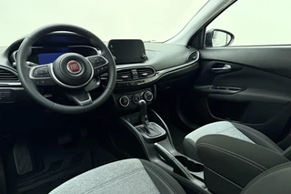 Fiat Tipo Stationwagon Cross 1.5 Hybrid Automaat | Navigatie | Trekhaak | Climate control | Keyless | Dakrails | Camera | Parkeersensoren / 17