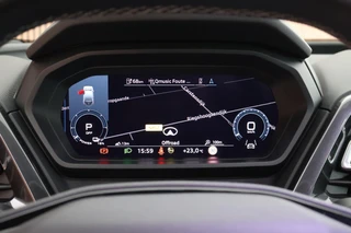 Audi Q4 e-tron 40 Launch edition S Competition 204pk 77 kWh SOH 87% Trekhaak Camera Leder Keyless Stoelverwarming ACC Panoramadak S-Line / 39