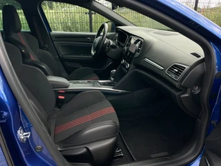 Renault Mégane 1.6 E-Tech Plug-In Hybrid 160 R.S. Line | Camera | PDC | Keyless | / 24