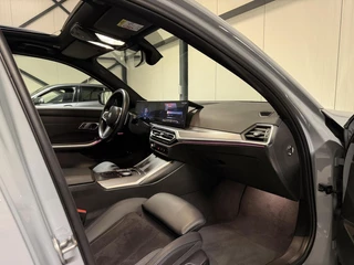 BMW 3-serie 320e Sedan SOH 98% M-sport Pano Brooklyn Grau / 25