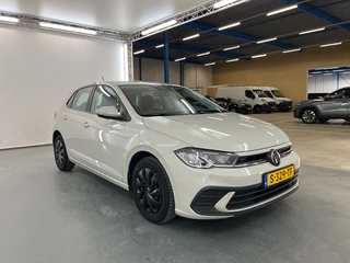 Volkswagen Polo 1.0 MPI Life / 2