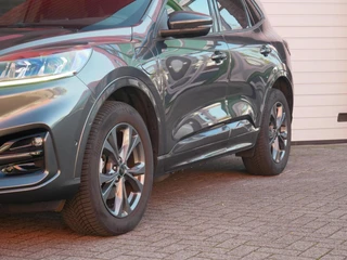 Ford Kuga 2.5 PHEV ST-Line X Camera| Navi+BT| Winterpack| ACC / 24