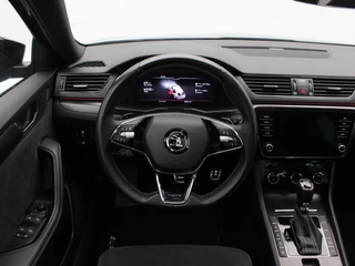 Škoda Superb 1.4 TSi 218 Pk iV Sportline Business | Panoramadak | Adaptive Cruise | Stuur/Stoel Verwarming | CarPlay | 19 Inch | 89.796 Km !! / 39