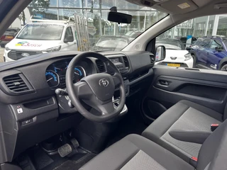 Toyota PROACE Electric Verso Long L2 Extra Range Dynamic 75 kWh ROLSTOEL-AANPASSING CRUISE SCHUIDEUREN L+R CLIMA BLUETOOTH DAB+ LAGE KILOMETERSTAND / 2