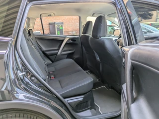 Toyota RAV4 2.5 Hybrid AWD Dynamic Camera|Elektr.Achterklep|Stoelverwarming|Trekhaak|Lane-Assist|1650KG Trekvermogen / 27