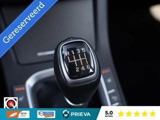 Hyundai i30 CW 1.0 T-GDI Essential 120PK | Dealer| Stoel- & Stuurverwarming | Camera | CarPlay / 16