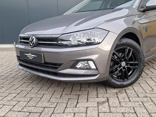 Volkswagen Polo 1.0 TSI Comfortline * Navigatiesysteem * 37.000KM! * Cruise control * LM Velgen * / 25
