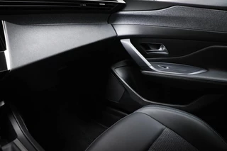 Peugeot 308 1.2 PureTech Allure Pack Business | ERGO COMFORT | CONNECTED SERVICES | DRAADLOZE LADER | STOELVERWARMING | CAMERA / 37