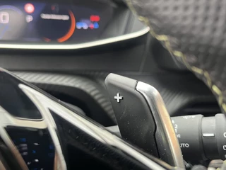 Peugeot 2008 Hybrid Automaat 145 GT  | Camera voor + achter | Keyless | €540,- p.m. Private Lease! | 8 jaar We Care garantie | / 24