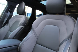 Volvo XC60 2.0 T6 Plug-in hybrid AWD Ultimate Black Edition  | Panoramadak | Head-up | H/K | Memory / 12