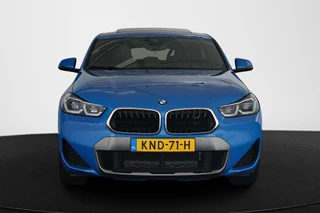 BMW X2 xDrive25e M Sport Panoramadak Harman Kardon Memory Head-Up / 16