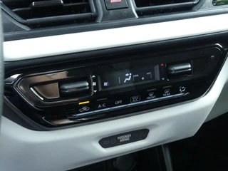 Suzuki Swift 1.2 Comfort Smart Hybrid Uit voorraad leverbaar! Cruise Control, Apple Carpl/Andr Auto, Camera, Navi / 23