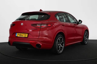 Alfa Romeo Stelvio 2.0T 280pk AWD Veloce Carplay Adaptieve Cruise Leder Memory / 4