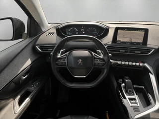 Peugeot 3008 1.2 PureTech Allure / 14
