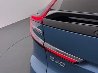 Volvo C40 Recharge Core 69 kWh SOH 93%|VOLVO DEALER ONDERHOUDEN| ACHTERUITRIJCAMERA| PANORAMADAK| STOEL + STUURVERWARMING| RIJKLAARPRIJS INCL. 12 MAANDEN BOVAG GARANTIE| / 2