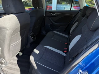 Škoda Scala 1.0 TSI Business Edition - Automaat NL Auto Stoelverw. Apple Carplay Android Auto LED / 16